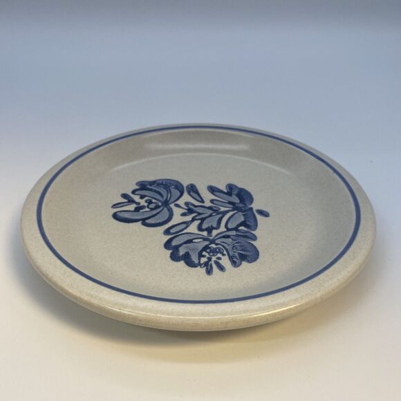 Pfaltzgraff  Yorktowne 7” Salad-Bread Plate  /Replacement piece - Picture 4 of 7